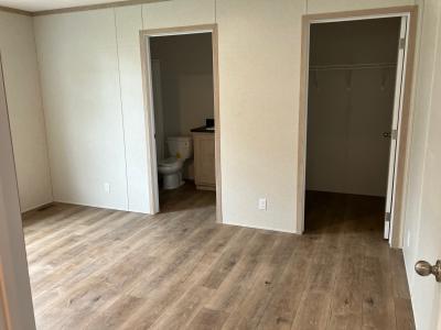 Photo 4 of 5 of home located at 1162 Crestwood Drive Lima, OH 45805