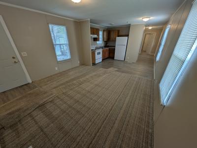 Photo 4 of 18 of home located at 341 Country Elms Est. Galesburg, IL 61401