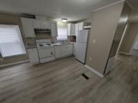 2005 Adrian mobile Home