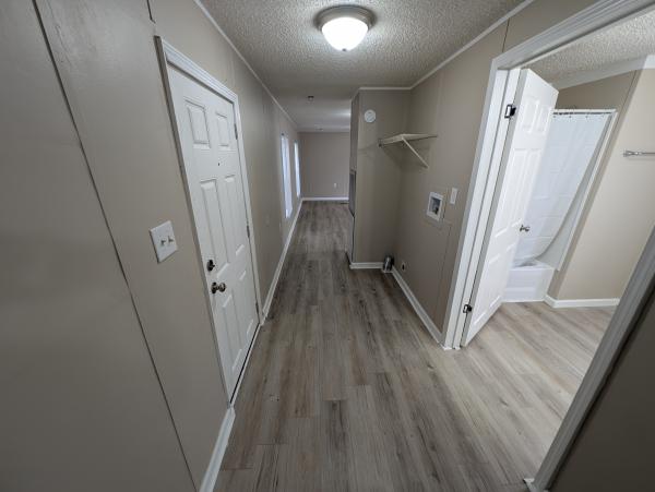 2005 Adrian mobile Home