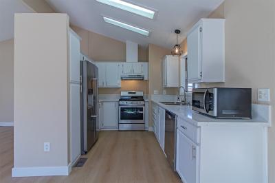 Photo 5 of 17 of home located at 6420 E. Tropicana Ave. Las Vegas, NV 89122