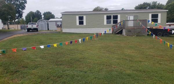 Photo 1 of 2 of home located at 749 Bleich Road Lot 27 Paducah, KY 42003