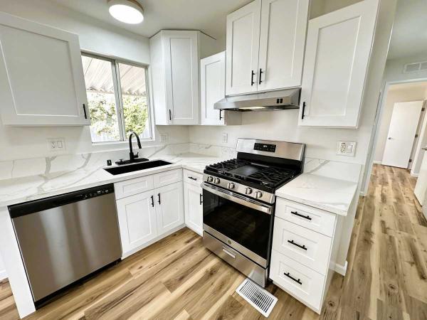 2012 Silvercrest Manufactured Home