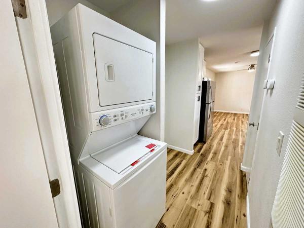 2012 Silvercrest Manufactured Home