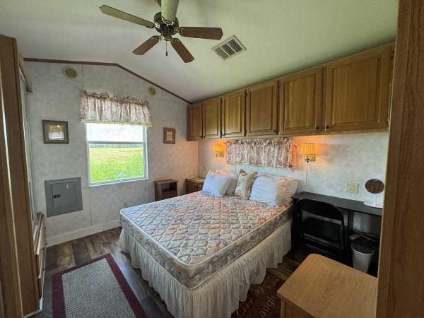 1998 HEAR Mobile Home For Sale