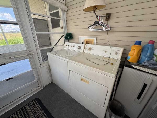 1998 HEAR Mobile Home For Sale