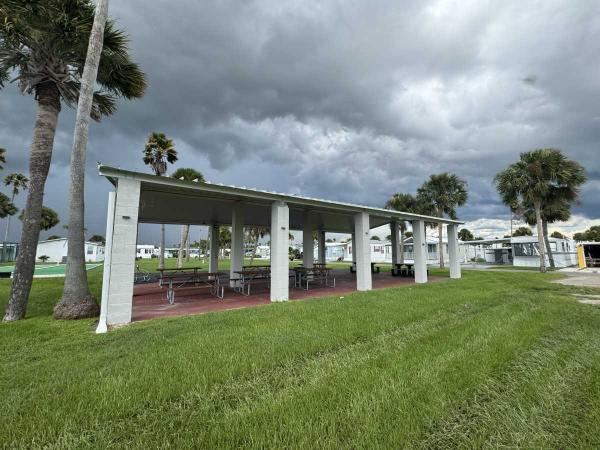 1998 HEAR Mobile Home For Sale