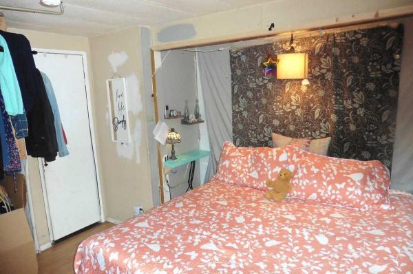 1985 American Mobile Home For Sale