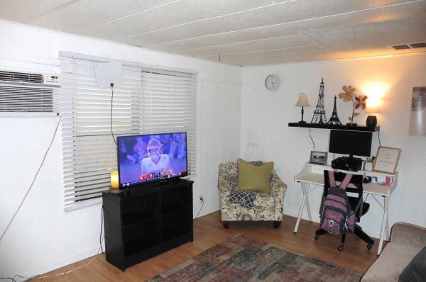 1985 American Mobile Home For Sale