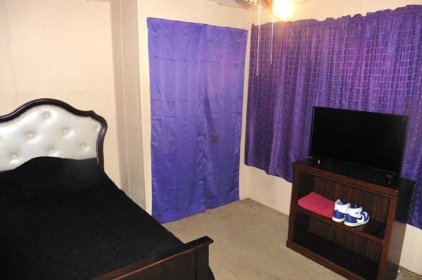 1985 American Mobile Home For Sale