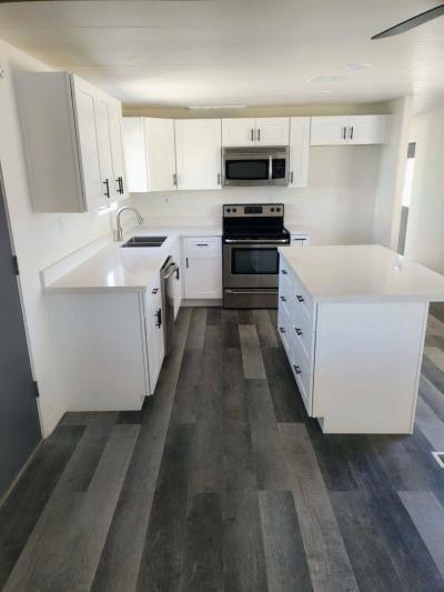 Photo 5 of 18 of home located at 400 W. Baseline Road Tempe, AZ 85282