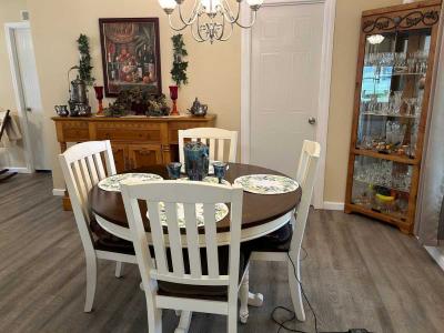 Photo 4 of 15 of home located at 1722 SE Joan Rollins Avenue Crystal River, FL 34429