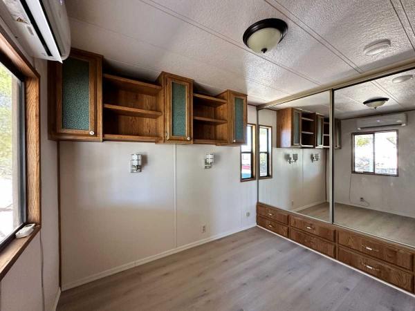 1987 Manufactured Home