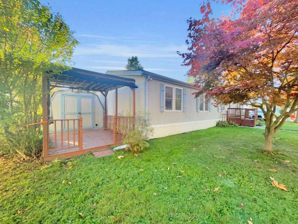 1989 Champion Manufactured Home