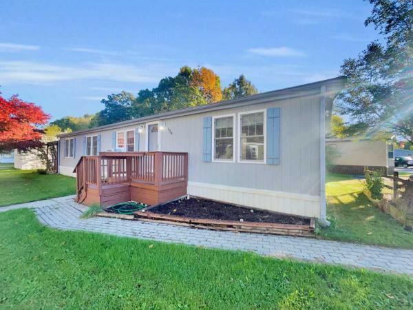 1989 Champion Manufactured Home