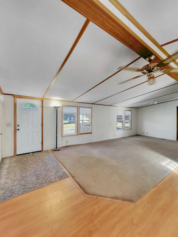 1989 Champion Manufactured Home