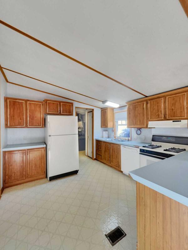 1989 Champion Manufactured Home