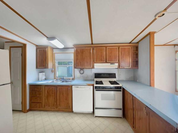 1989 Champion Manufactured Home