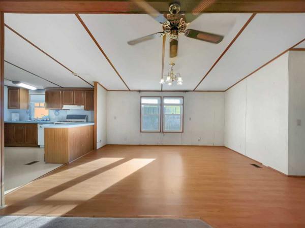 1989 Champion Manufactured Home