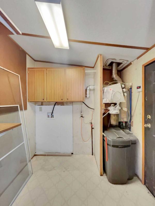 1989 Champion Manufactured Home