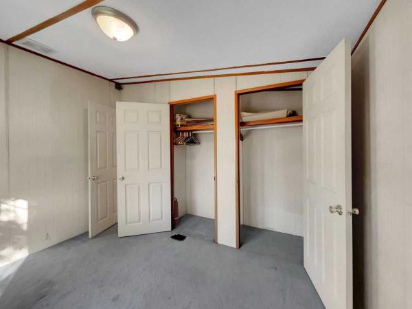 1989 Champion Manufactured Home