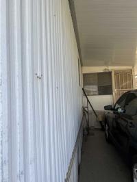1969 LAKEWOOD GOLD METAL Mobile Home