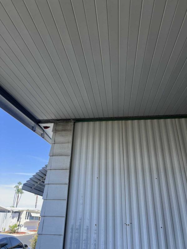 1969 LAKEWOOD GOLD METAL Mobile Home