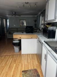 1969 LAKEWOOD GOLD METAL Mobile Home