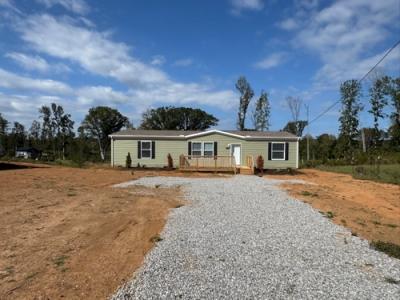 Mobile Home at 218 Community Dr Madisonville, TN 37354