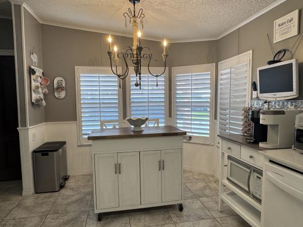 1989 DELO 2D10039A/B Mobile Home