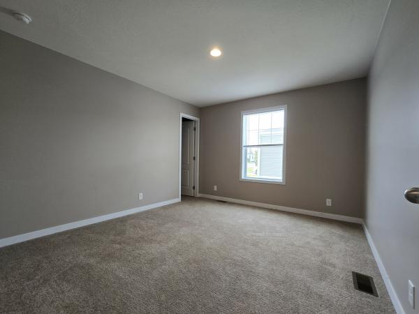 2021 Clayton 81RDH28523E Mobile Home