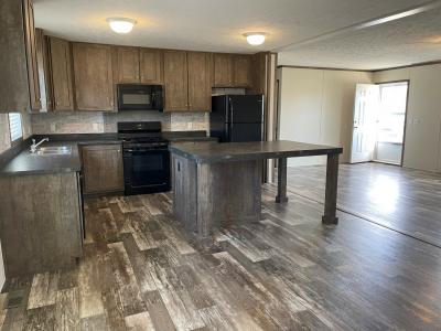 Photo 2 of 6 of home located at 524 Red Beech Drive Flint, MI 48506