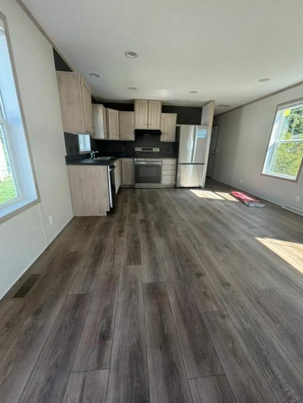 Photo 1 of 2 of home located at 4661 White Pine Lot 211 Kalamazoo, MI 49009