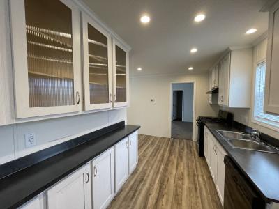 Mobile Home at 40203 N Tothill Cir Sterling Heights, MI 48310