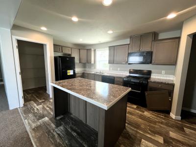 Mobile Home at 5118 Gatwick Ct Sterling Heights, MI 48310