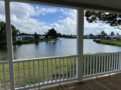 Photo 2 of 20 of home located at 4316 Kings Drive Ellenton, FL 34222