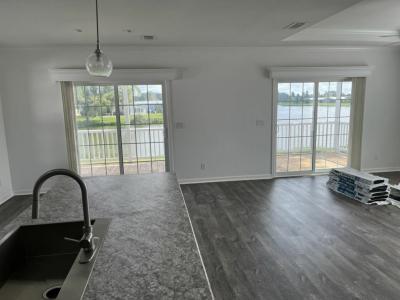 Photo 5 of 20 of home located at 4316 Kings Drive Ellenton, FL 34222