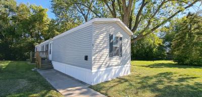 Photo 1 of 23 of home located at 855 Valerie Drive Lynwood, IL 60411