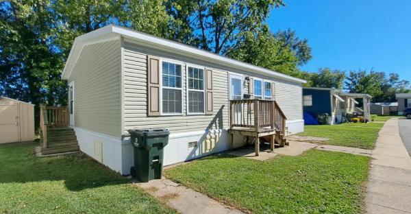 2021 Champion Home Builders, Inc Redman Advantage II Manufactured Home