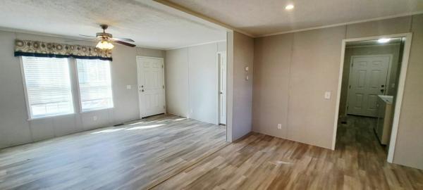 2021 Champion Home Builders, Inc Redman Advantage II Manufactured Home