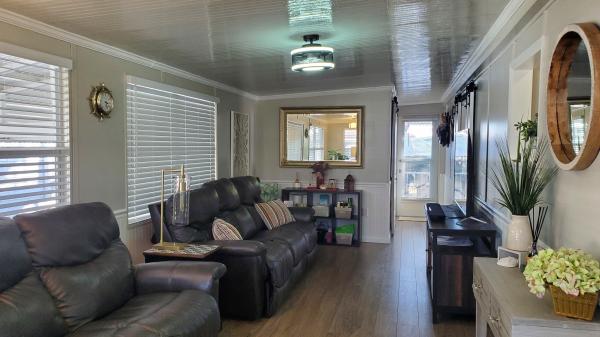 1993 BRIT FLFLP79A10808BP Mobile Home