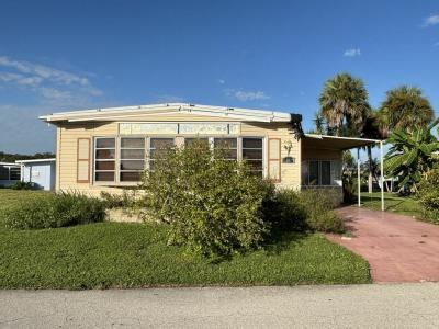 Photo 4 of 20 of home located at 24 Parrot Place North Fort Myers, FL 33917
