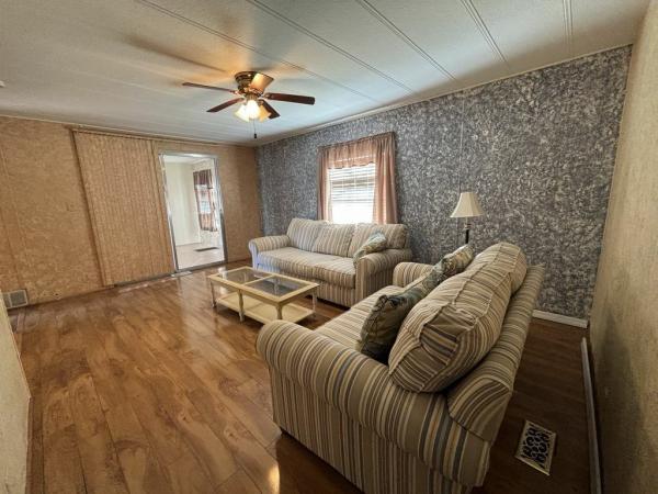 1976 Twin HS Mobile Home