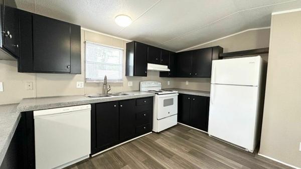 2004 Fleetwood Cavco Series Mobile Home