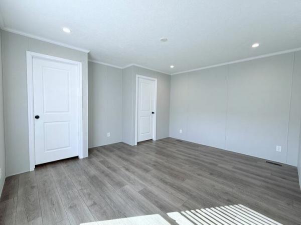 2025 Champion - Topeka Manufactured Home