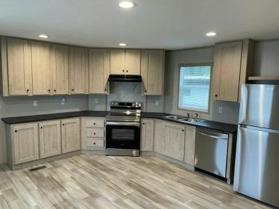 Photo 4 of 10 of home located at 10201 W Beaver St #224 Jacksonville, FL 32220