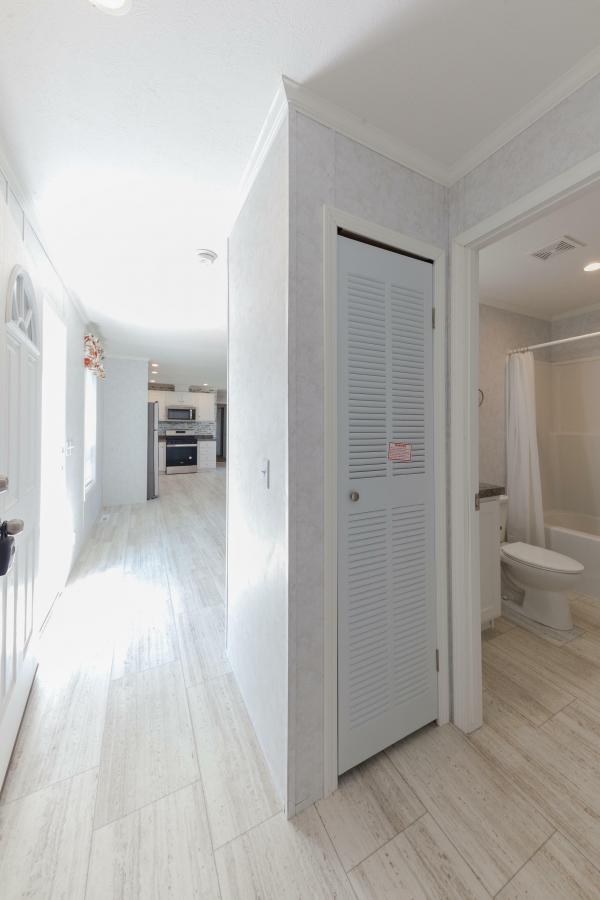 2023 Redman/Champion 19 NWS-F-25206  Home