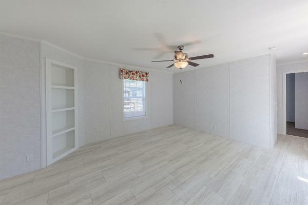 2023 Redman/Champion 19 NWS-F-25206  Home