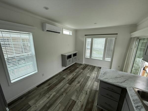 2024 Skyline  B 807  Home