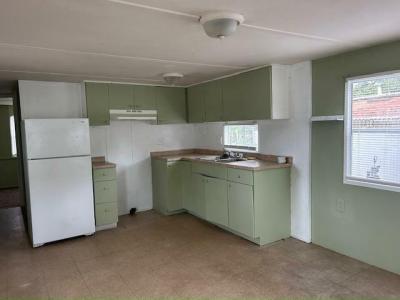 Photo 3 of 11 of home located at 10720 54th Avenue N, Lot 13 Saint Petersburg, FL 33708